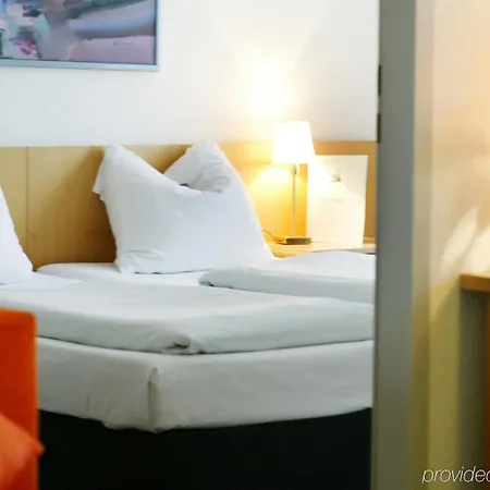 Ariva Boardinghouse Platanenhof 3*