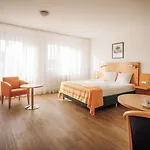Ariva Boardinghouse Platanenhof Aparthotel 3*