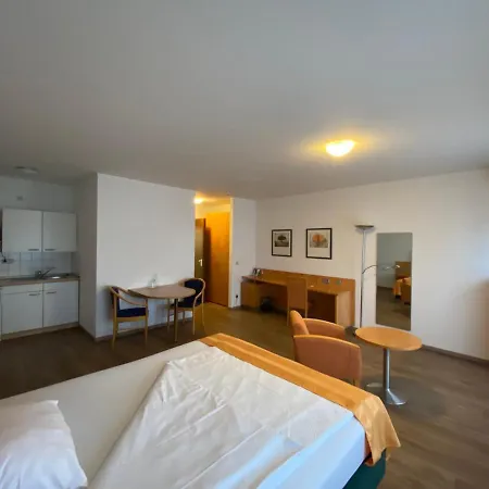 Apartmanhotel Ariva Boardinghouse Platanenhof
