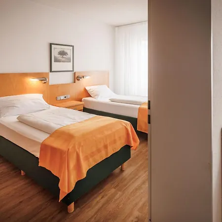 Ariva Boardinghouse Platanenhof Apartahotel 3*