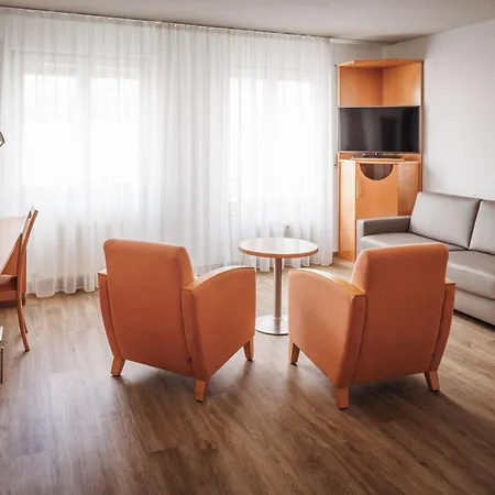 Apartmanhotel Ariva Boardinghouse Platanenhof 3*
