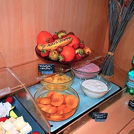Aparthotel Ariva Boardinghouse Platanenhof 3*