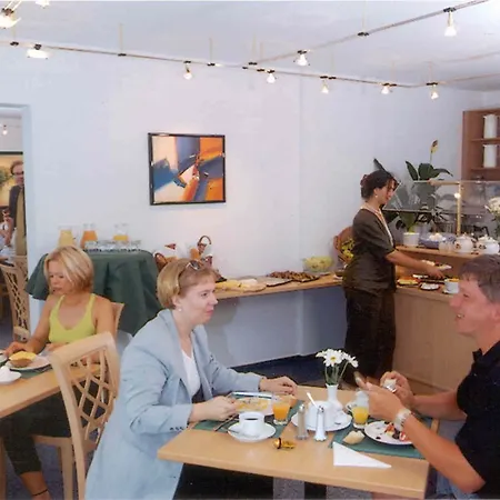 Ariva Boardinghouse Platanenhof Apartmanhotel MHG