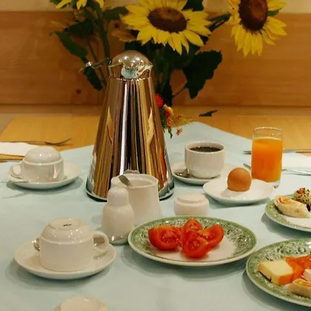 Ariva Boardinghouse Platanenhof Aparthotel 3*