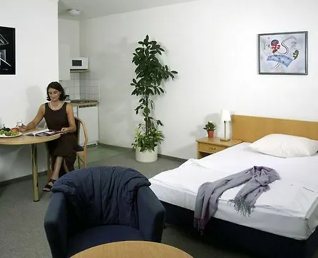 Ariva Boardinghouse Platanenhof Apartmanhotel MHG